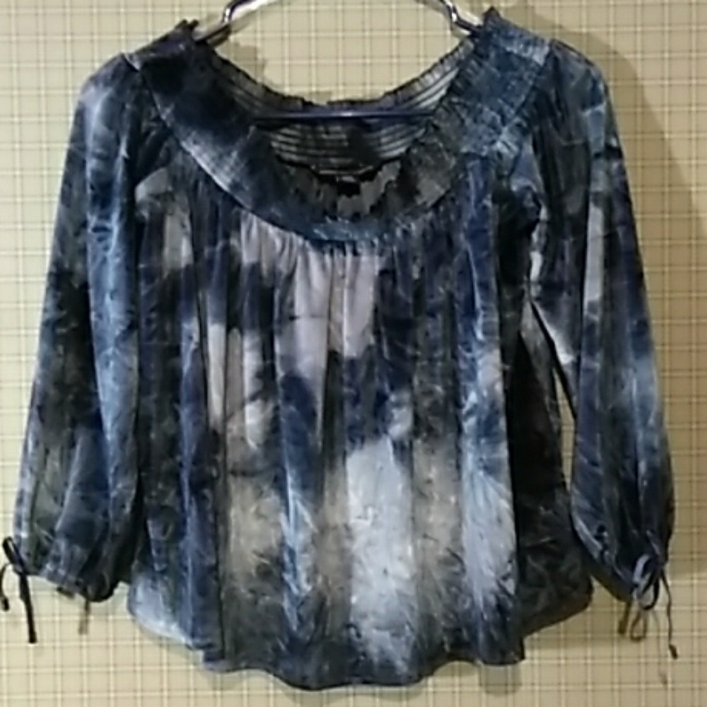 NWOT💜 Crushed Velvet off-shoulder Tie-dyed